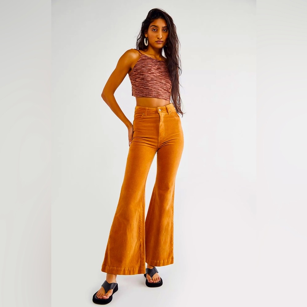 ROLLA’S East Coast Cord Flare Jeans Tan Cord